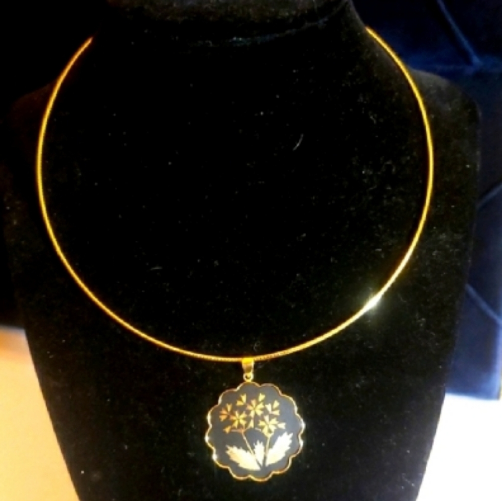 Amita Damascene Gold Plated Pendant and Necklace - Picture 3 of 5